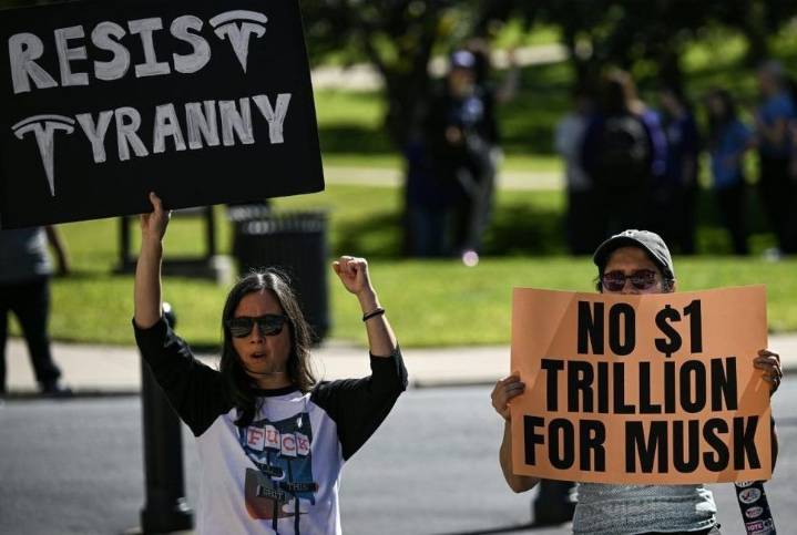 Elon Musk's $1-trillion pay package to face Tesla shareholder vote