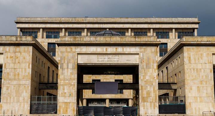 Toma del Palacio de Justicia: presidente de la Corte Suprema señala que aún hay verdades por descubrir, tras 40 años