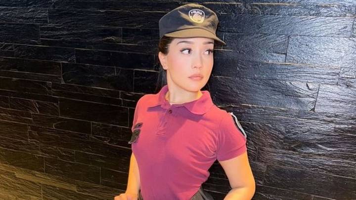 La policía tiktoker suspendida por sus videos hot rompió el silencio: qué dijo