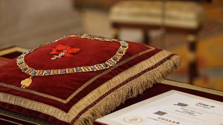 La reina Sofía, Felipe González, Miquel Roca y Miguel Herrero reciben el Toisón de Oro “por su dedicación y entrega”, en streaming