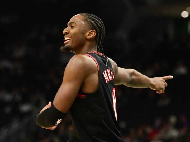 Actuación brillante en la NBA: Tyrese Maxey llevó el partido a suplementario y los 76ers ganaron gracias a sus 54 puntos