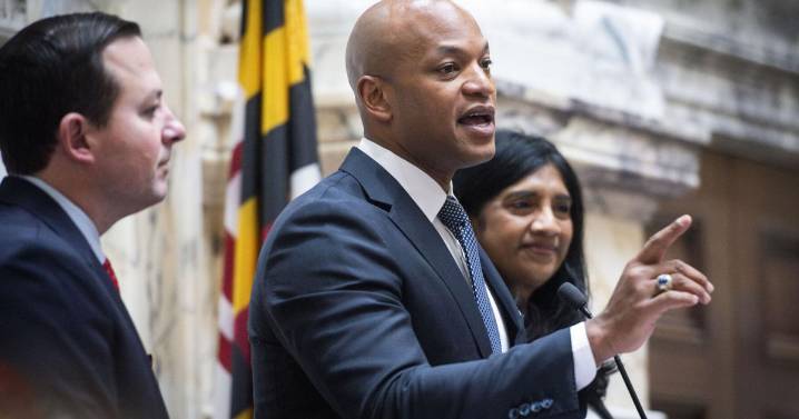 Moore forges ahead with redistricting effort, announcing advisory commission