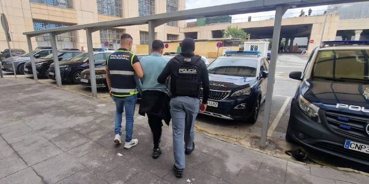 Capturaron en España a alias Pipo Chavarría, presunto líder de Los Lobos, tenía pasaporte colombiano
