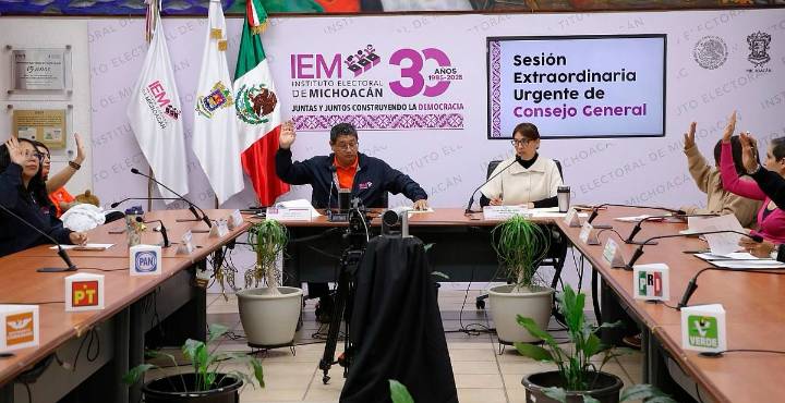 Aprueba el IEM otorgamiento de incentivos al personal del Servicio Profesional Electoral Nacional