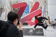 First skeleton test race on controversial new Olympic sliding track won by Weston