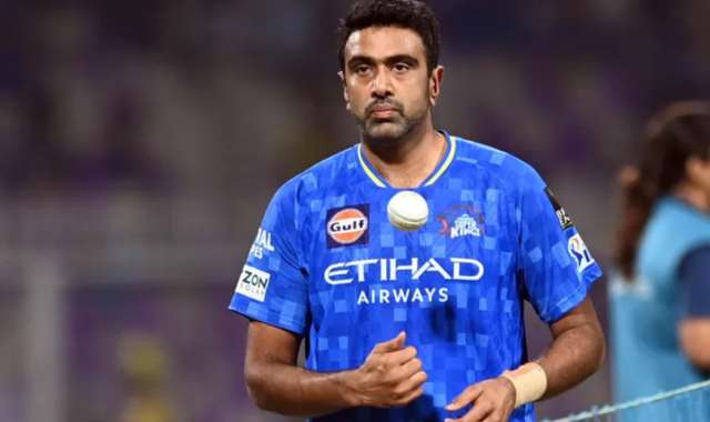 R Ashwin Pulls Out of Big Bash League Due to Knee Injury