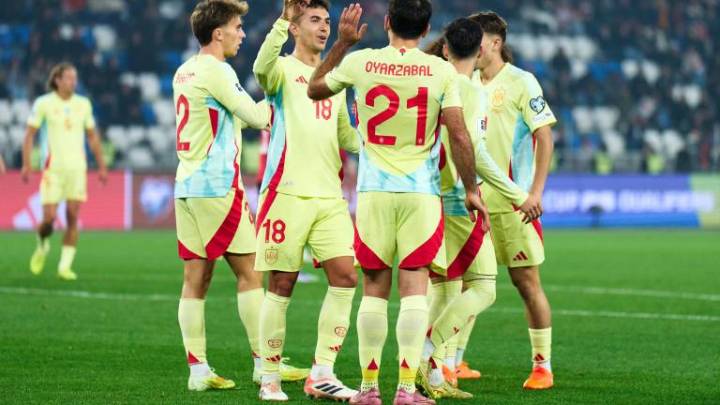 España se impone y está virtualmente calificado para la Copa del Mundo