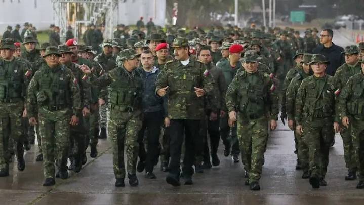 Chavismo prepara resistencia guerrillera ante eventual ataque de EE.UU. a Venezuela, según Reuters