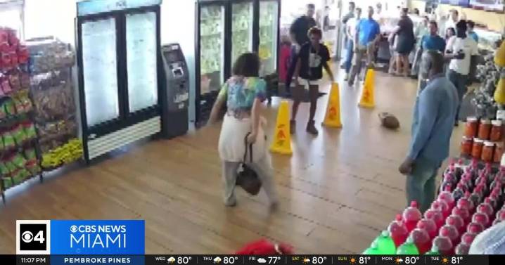 Argument over money ends in stabbing at restaurant, officials say