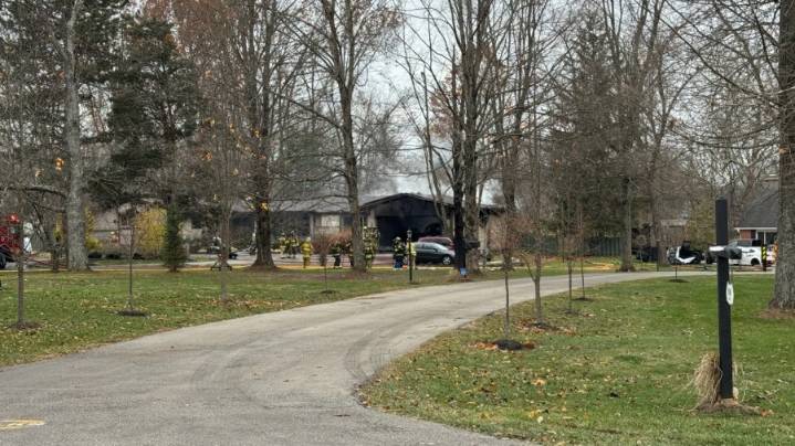 Firefighters battle garage fire off Cylo Road