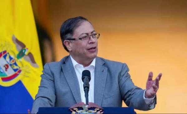 Colombia suspende la colaboración de inteligencia con EEUU hasta que cesen los ataques a lanchas en el Caribe