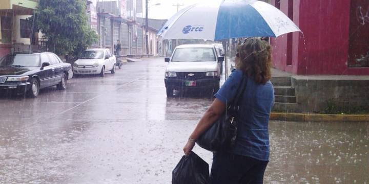 Senamhi emite alerta naranja por fuertes lluvias en la selva e incluye a la sierra y costa en el aviso