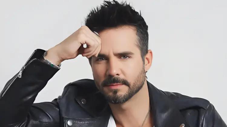 José Ron lamenta la pérdida de su perrita Kiara tras ocho años de compañía