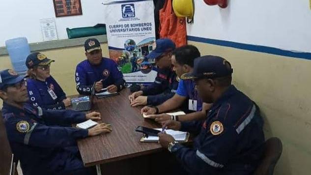 Uneg se prepara para simulacro de evacuación ante evento sísmico