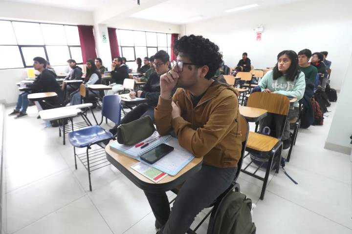 Congreso: autorizan a universidades públicas hacer modificaciones presupuestarias