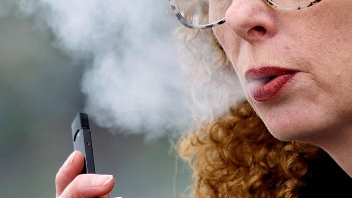 Dramatic drop in tobacco use stalls, reports finds