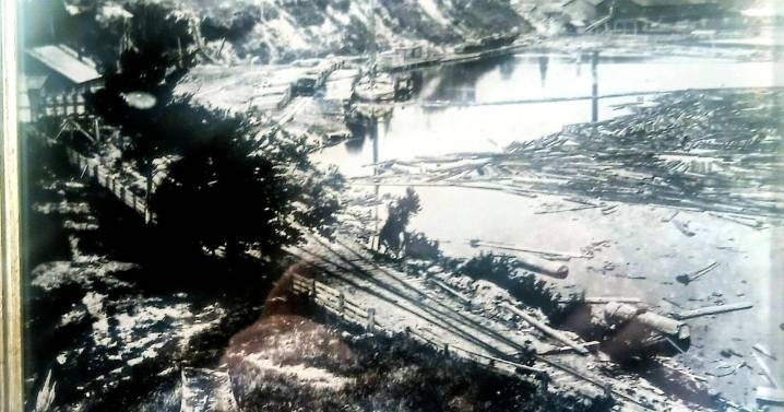 Presentation illustrates the times of the Michigan lumberjack