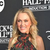 Elaine Hendrix makes ‘DWTS’ Finals