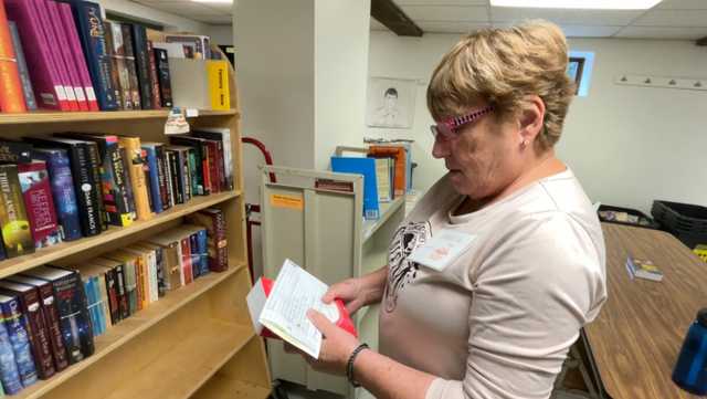 Mass.-based volunteers send free books to people in prisons across U.S.