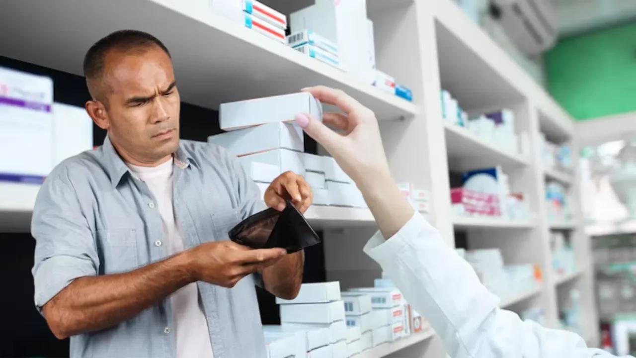 Pacientes en Colombia han tenido que gastar hasta el 90% de sus ingresos en medicamentos