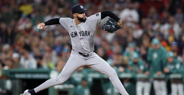 Detroit Tigers linked to free agent closer Devin Williams