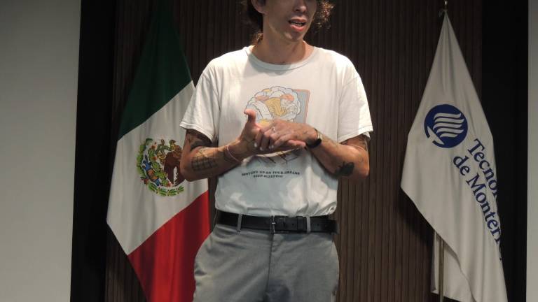 Comparte Rod Ugalde su experiencia en televisión, cine, y artes visuales