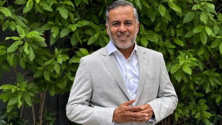 Chetan Bhagat Says There Are No Real Friendships In Bollywood: ‘People Sent Gifts To Get Cast In My Film’