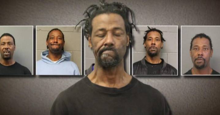 Man faces federal terrorism charges for allegedly setting woman on fire on Blue Line train in Chicago