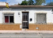 Detenidos dos hombres y un menor por encerrar y vejar a una mujer durante una semana en su casa