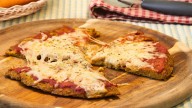 Pizza sin harina ni gluten: la receta saludable, rápida y deliciosa en solo 18 minutos