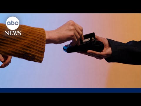 How to navigate money discussions during the holidays