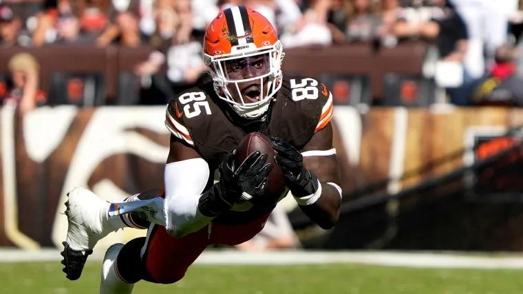 Did David Njoku get traded? Explaining Browns' NFL deadline decision