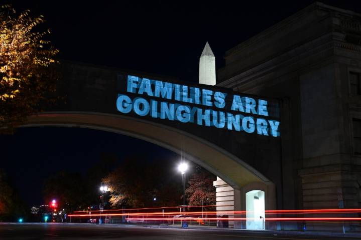 EE.UU. usará fondo de emergencia para financiar la mitad de subsidios para alimentación