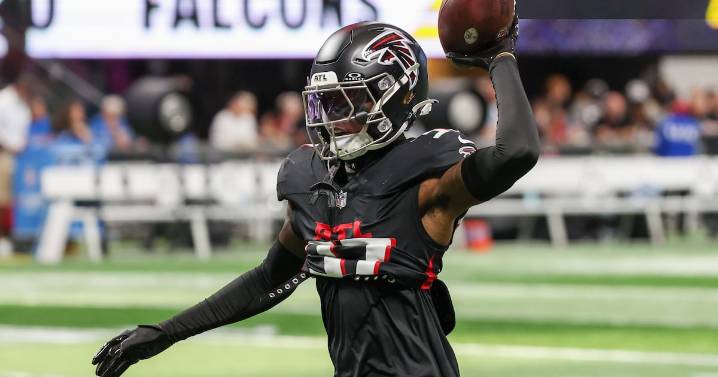 Falcons add defensive help up front