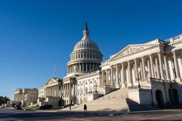 Se acerca fin de shutdown y chocan demócratas