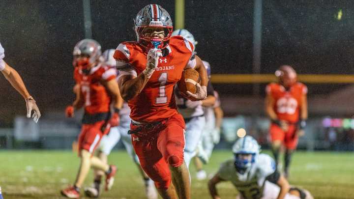 Parkland football storms past Nazareth and into District 11 6A final