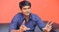 Ravi Babu: Loud, overacting heroes are hailed as great actors in the Telugu industry