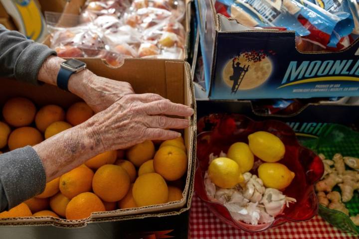 Governor Lee providing funding for food banks as SNAP benefits impacted by shutdown