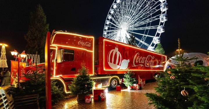 Coca-Cola Christmas truck to visit Edinburgh this weekend
