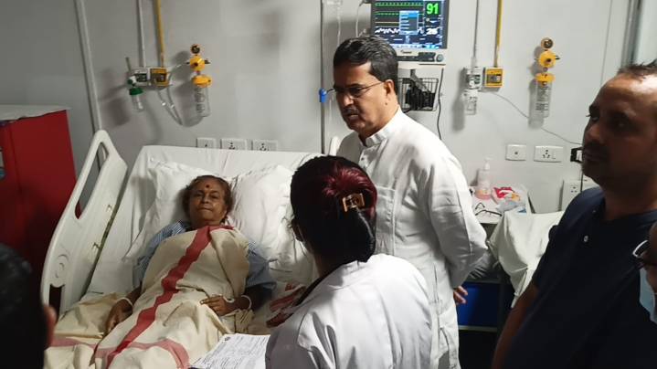 CM Dr Manik Saha, CPIM leaders meet ailing wife of ex-CM Manik Sarkar at GBP Hospital