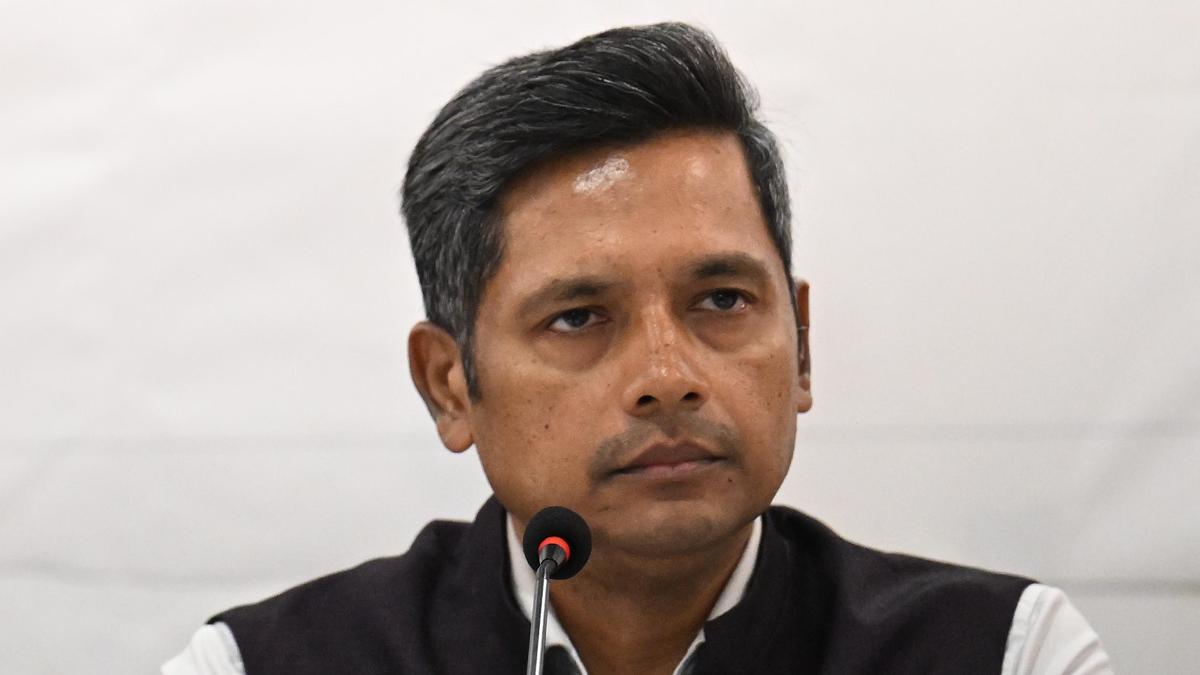 Kerala Chief Electoral Officer warns of stern action against those obstructing BLOs from conducting SIR work