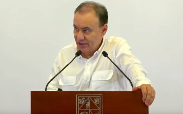 Durazo llama a expertos para investigación de incendio en tienda Waldo’s