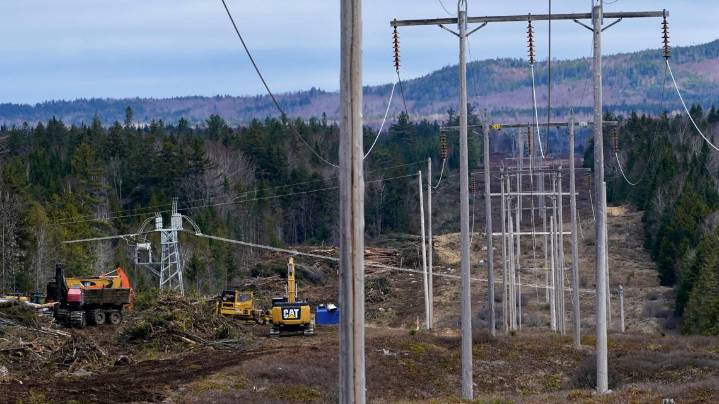 Avangrid's hydropower project gets final Maine permit despite losing referendum