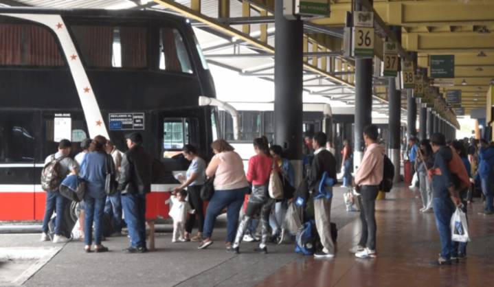 Fin de semana XXL: casi 1,7 millones de turistas viajaron y dejaron un impacto económico récord de $355.789 millones