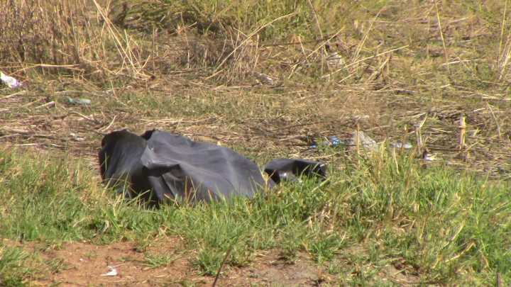 Dejan cadáver de un hombre con signos de extrema violencia en terrenos de Acajete
