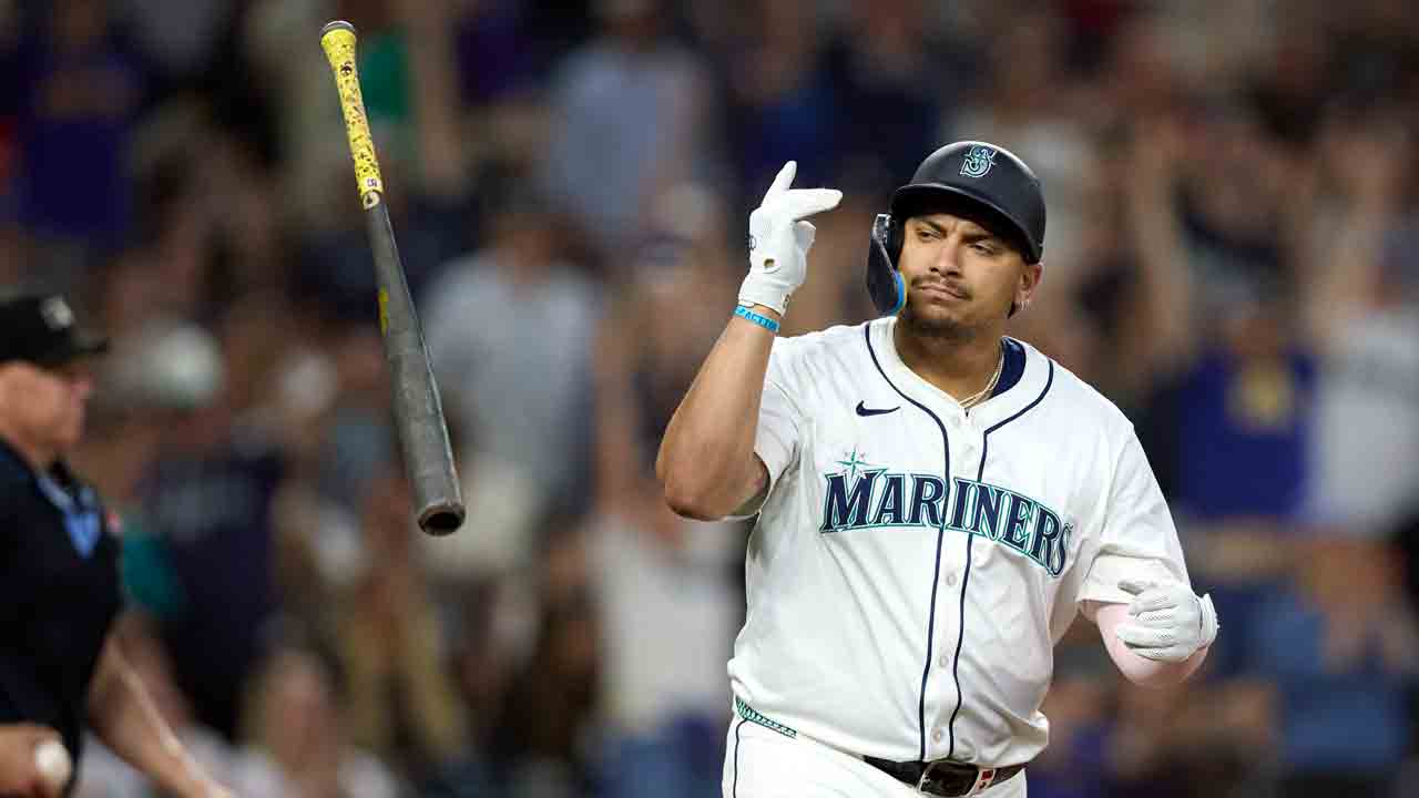 Mariners GM calls Canada’s Josh Naylor an off