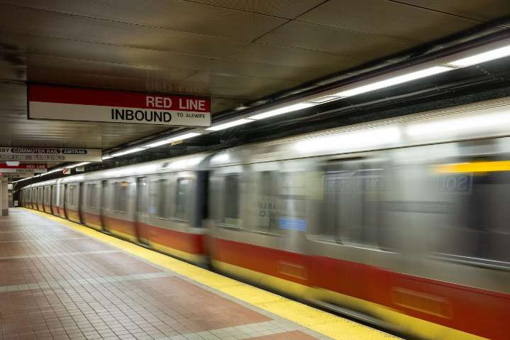 The Red Line caused major morning delays Monday. Here’s what happened