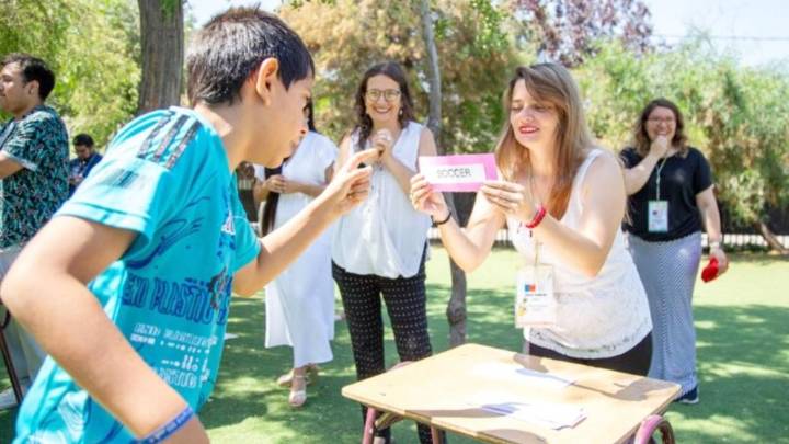 ¿Te gustaría que tu hijo mejore su inglés? Postula a los English Summer Camps 2026 del Mineduc