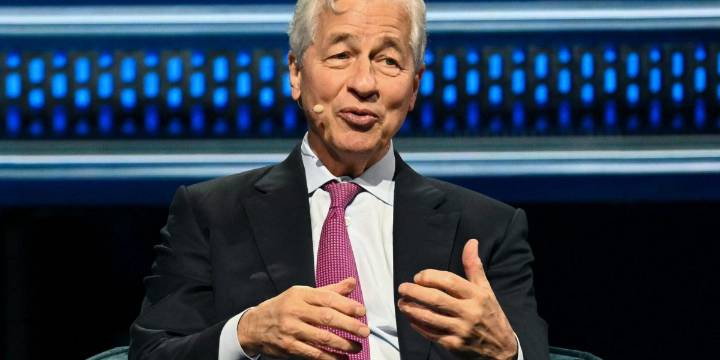 Jamie Dimon predicts AI will shorten the workweek : 'My guess is the developed world be working three-and