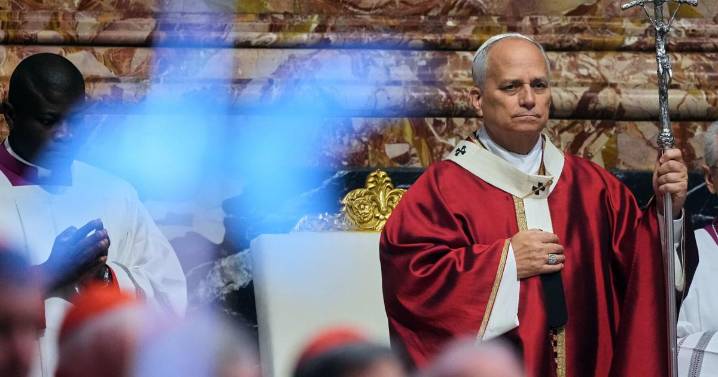 León XIV pide "profunda reflexión" sobre trato a migrantes detenidos en EEUU